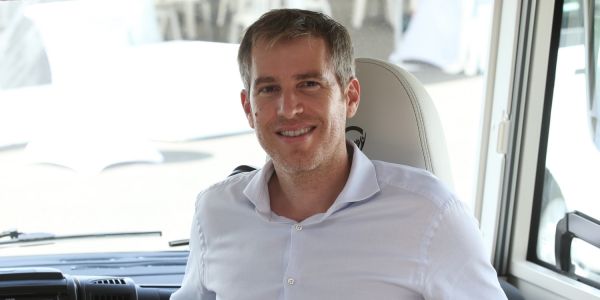 visuel Interview de Nicolas Rousseau Directeur Général du groupe Rapido .