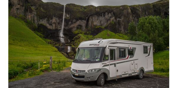 visuel Le Camping-Car nous séduit de plus en plus .